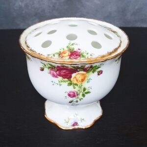 Royal Albert Old Country Rose Flower Frog Fine Bone China Vase Table Centerpiece